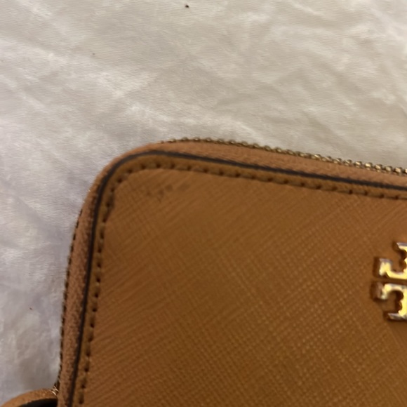 Tory Burch Wallet - Picture 4 of 7